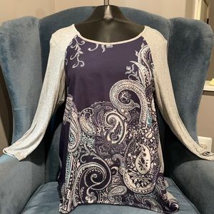 Dressbarn hi-low grey 3/4 tee with purple, white & blue design on the front. Med
